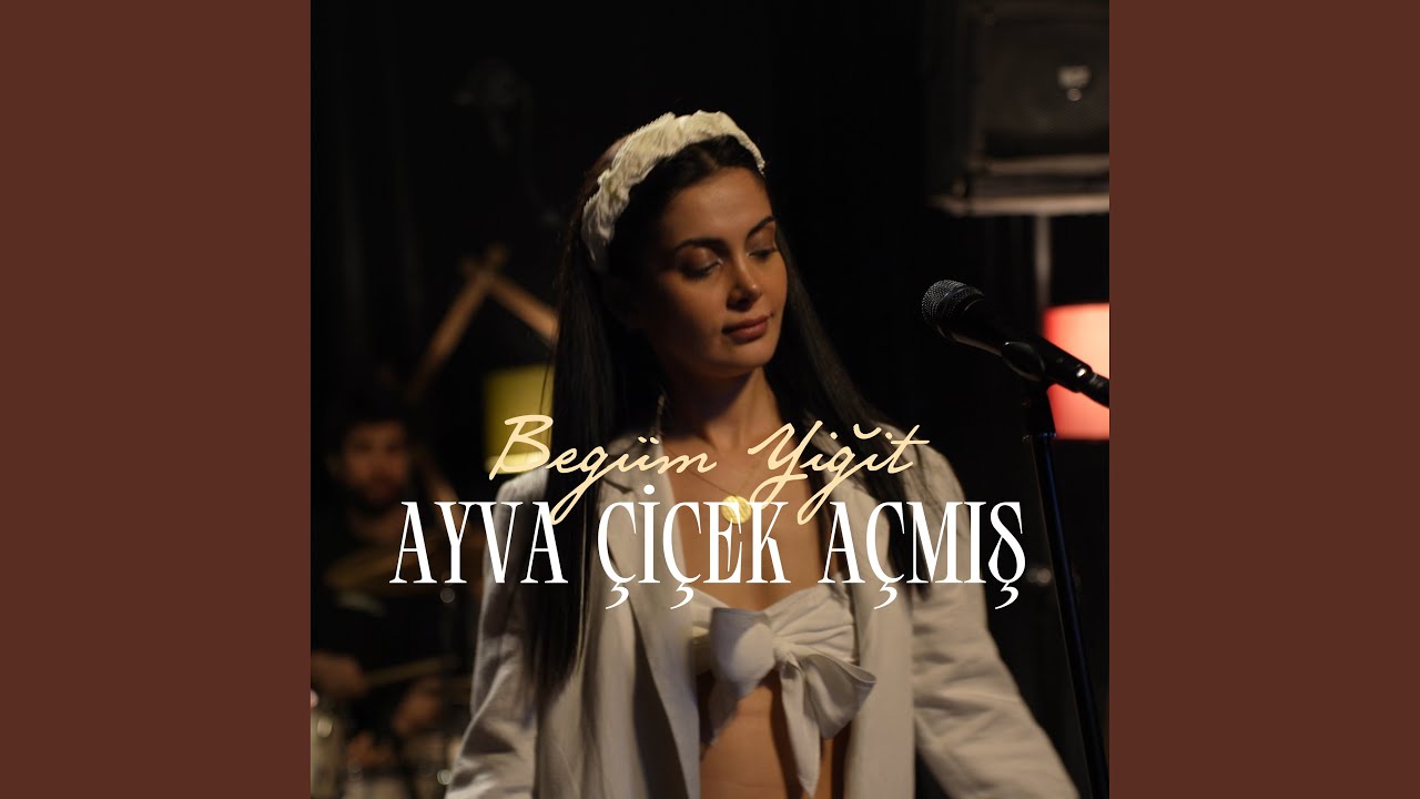 Ayva Çiçek Açmış