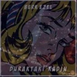 Duraktaki Kadın