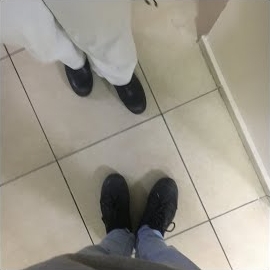 Uzak Bi Yer