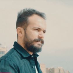 Deveyi Düzde Gördüm