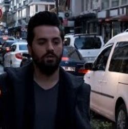 Kalabalık İçinde