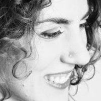 Yüce Dağ Başında Yanar Bir Işık