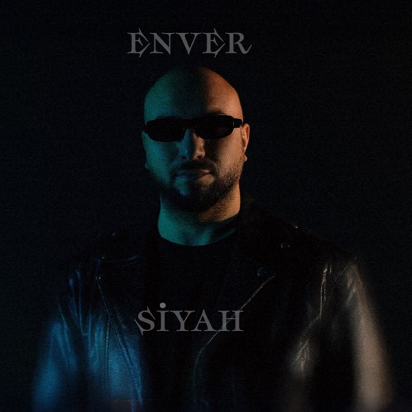Siyah