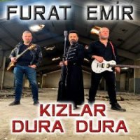 Kızlar Dura Dura