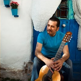 Yalnız Adam