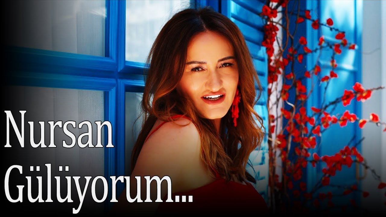 Gülüyorum