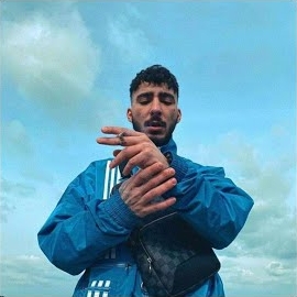 Umrumda Değil