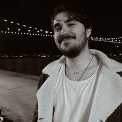 İnandım Yalanlara