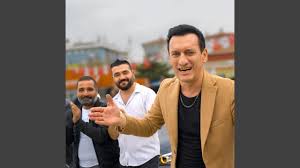 Sen Sürtük Bir Kuşsun